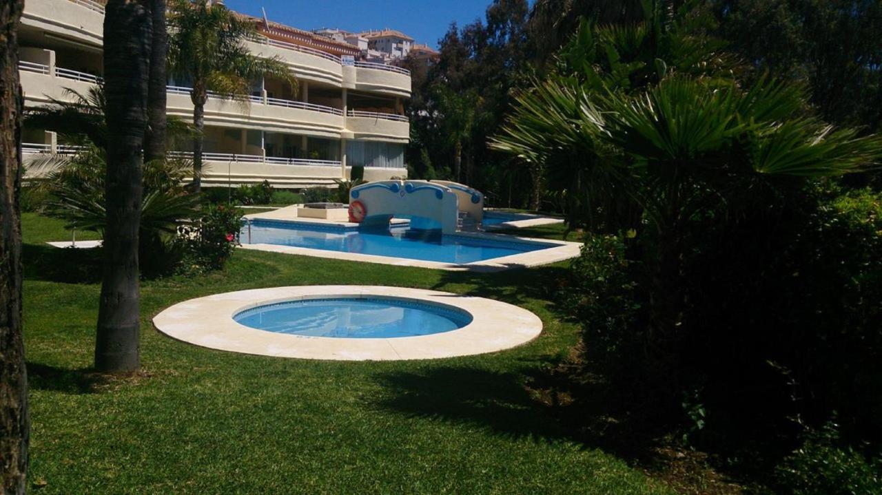 Holidays2Benalmadena Torrequebrada Sea View Front Beach With Pool Parking & Terraces 外观 照片
