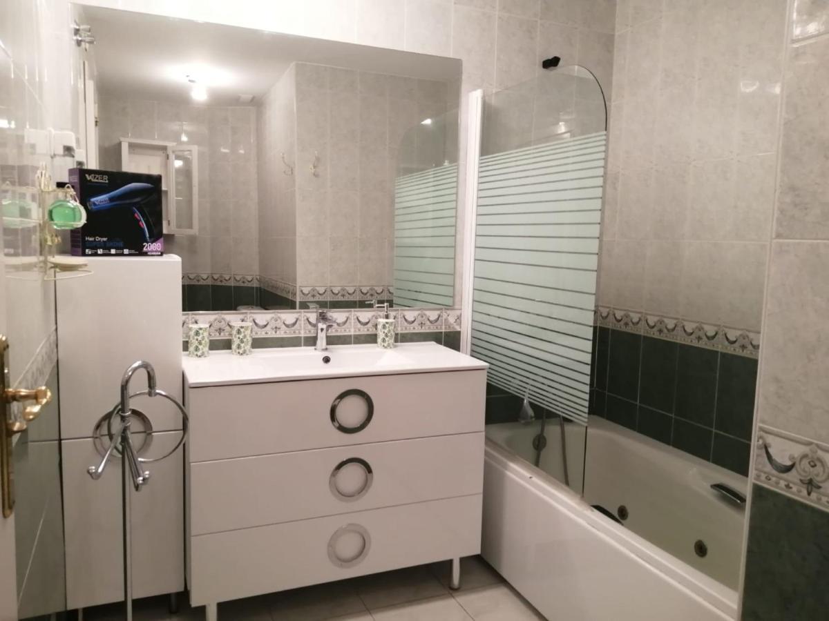 Holidays2Benalmadena Torrequebrada Sea View Front Beach With Pool Parking & Terraces 外观 照片